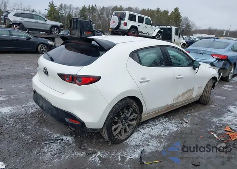 2021 Mazda Mazda3 Premium из США, поврежденный, VIN JM1BPBML8M1330358